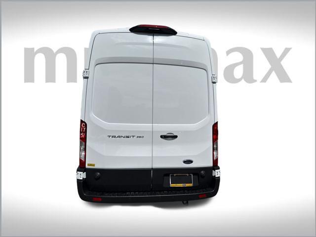 Photo of 2025 Oxford White Ford Transit-350