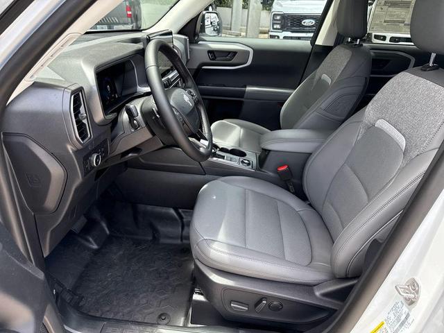 Photo of 2025 Oxford White Ford Bronco Sport