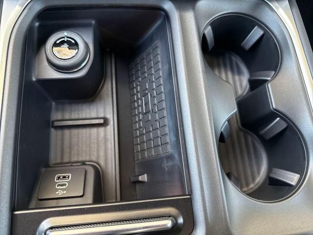 Photo of 2025 Dark Matter Gray Metallic Ford Expedition