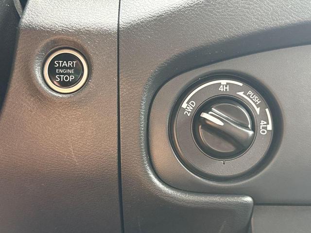 Photo of 2023 Super Black Nissan Frontier
