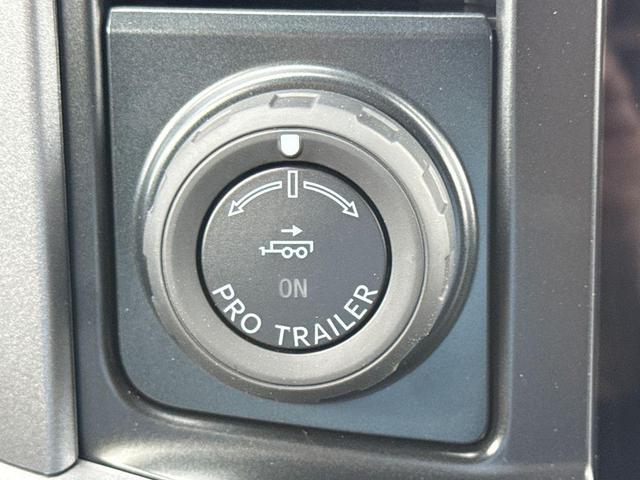 Photo of 2025 Space White Metallic Ford F-150