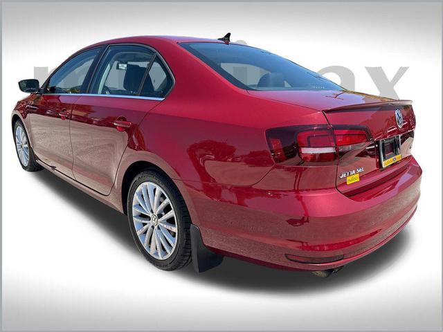 Photo of 2016 Cardinal Red Metallic Volkswagen Jetta