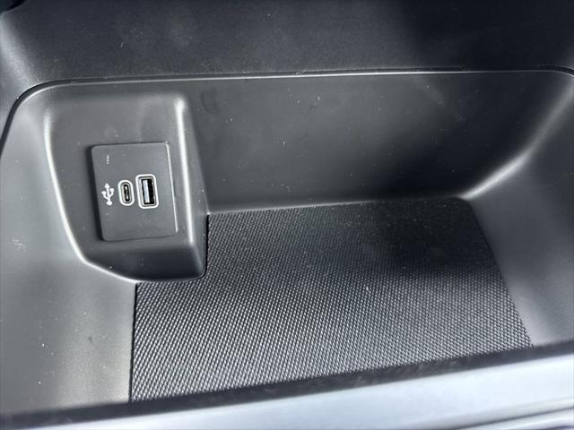 Photo of 2025 Iconic Silver Metallic Ford F-150