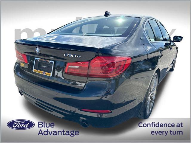 Photo of 2019 Black Sapphire Metallic BMW 530e
