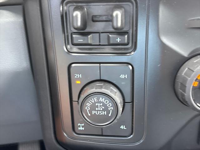 Photo of 2025 Carbonized Gray Metallic Ford F-250