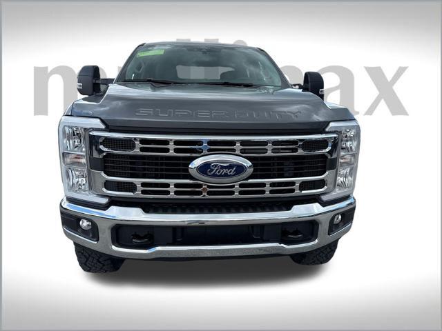Photo of 2025 Carbonized Gray Metallic Ford F-250