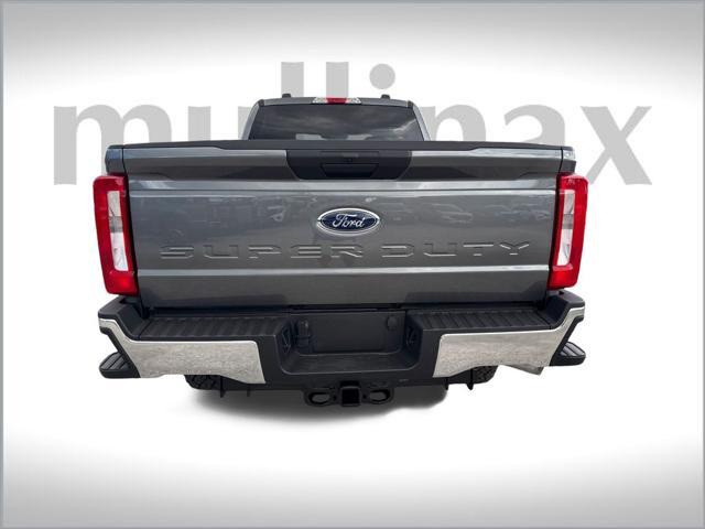 Photo of 2025 Carbonized Gray Metallic Ford F-250