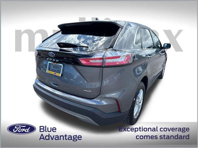 Photo of 2024 Carbonized Gray Metallic Ford Edge