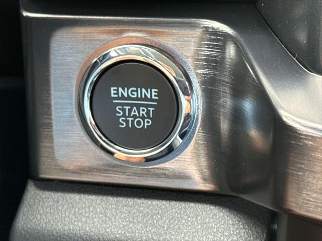 Photo of 2025 Antimatter Blue Metallic Ford F-250