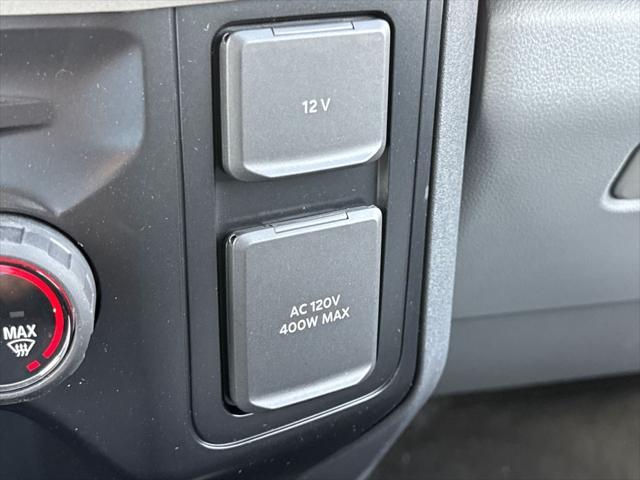 Photo of 2025 Agate Black Metallic Ford F-250