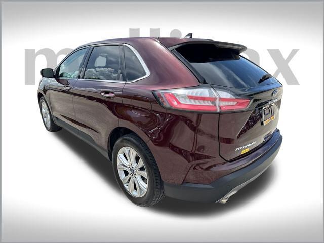 Photo of 2022 Burgundy Velvet Metallic Tinted Clearcoat Ford Edge