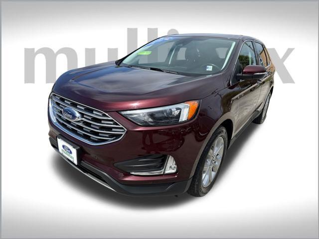 Photo of 2022 Burgundy Velvet Metallic Tinted Clearcoat Ford Edge