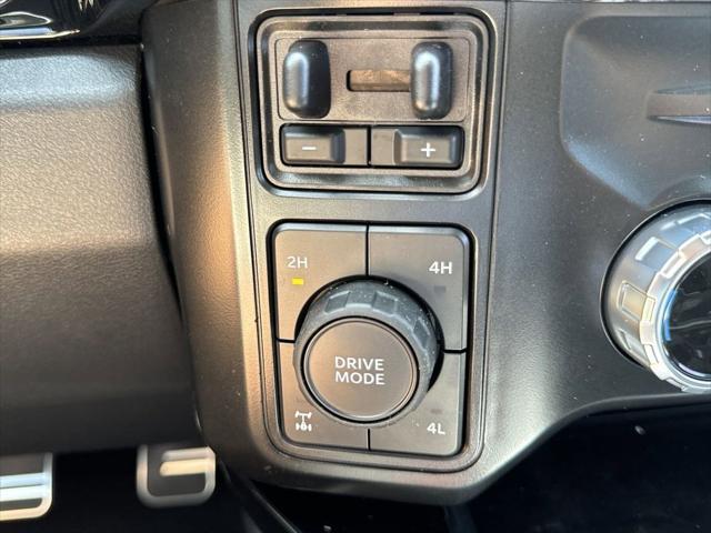 Photo of 2024 Star White Metallic Tri-Coat Ford F-250