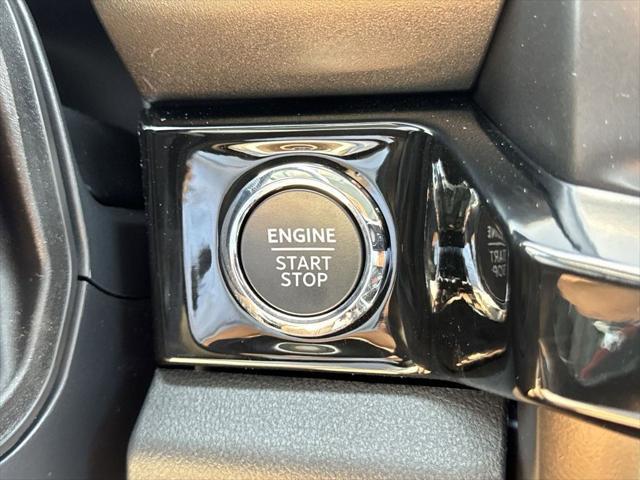 Photo of 2024 Star White Metallic Tri-Coat Ford F-250