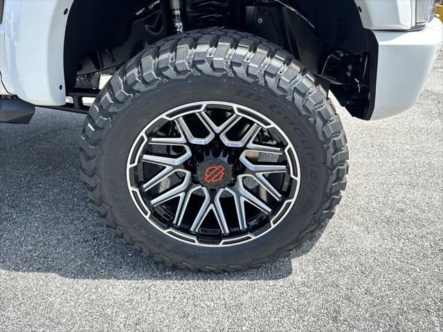 Photo of 2024 Star White Metallic Tri-Coat Ford F-250