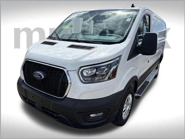 Photo of 2023 Oxford White Ford Transit-250