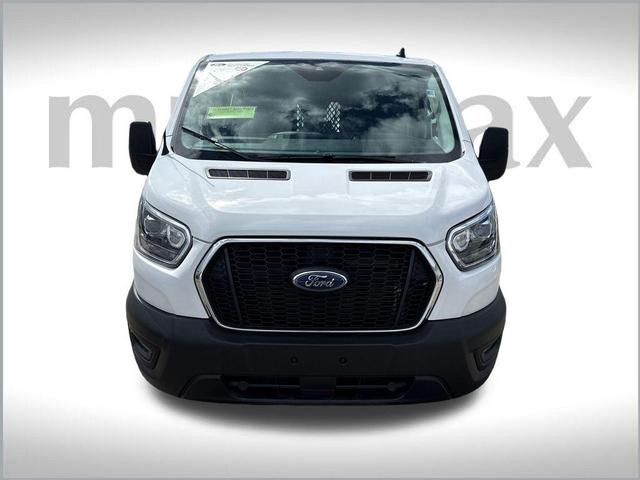 Photo of 2023 Oxford White Ford Transit-250
