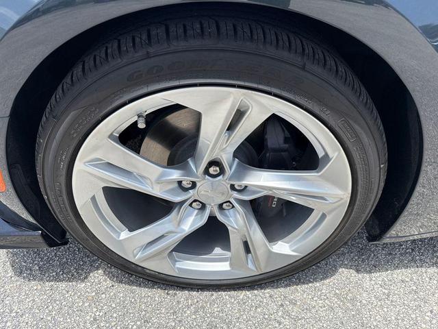 Photo of 2022 Shadow Gray Metallic Chevrolet Camaro