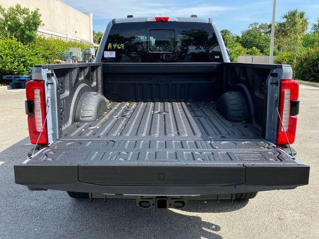 Photo of 2025 Gray Metallic Ford F-250