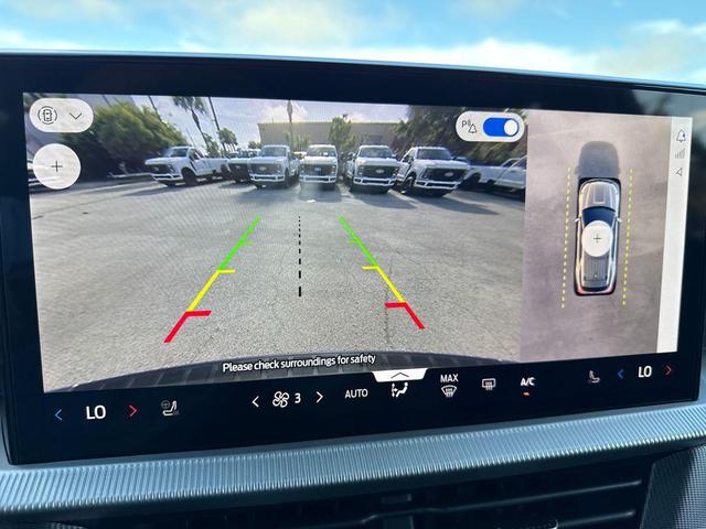 Photo of 2025 Carbonized Gray Metallic Ford Explorer