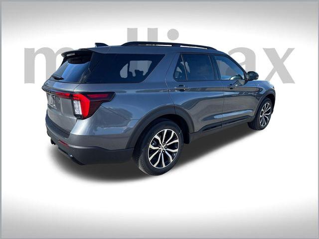 Photo of 2025 Carbonized Gray Metallic Ford Explorer