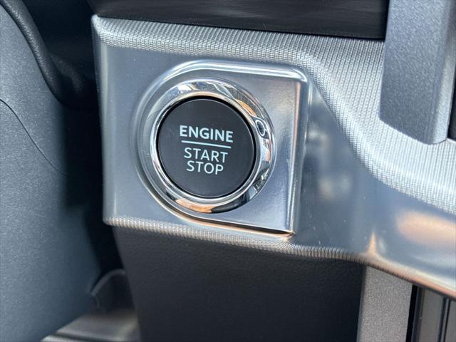 Photo of 2025 Carbonized Gray Metallic Ford F-150