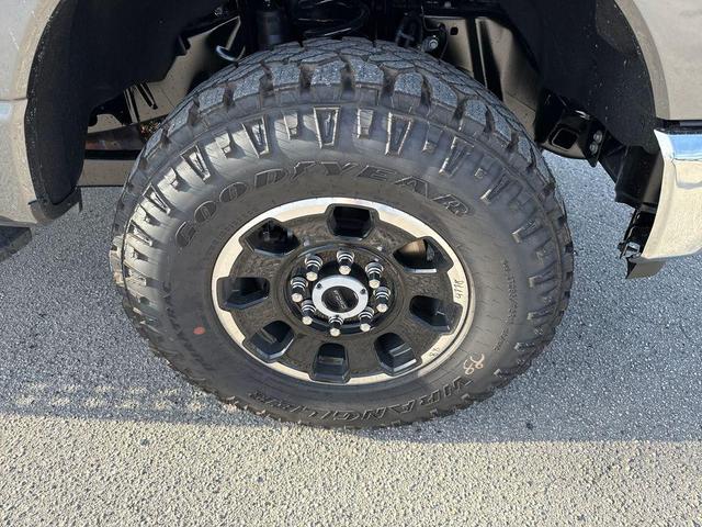 Photo of 2025 Carbonized Gray Metallic Ford F-250