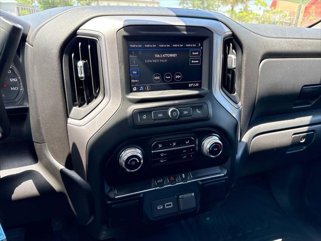 Photo of 2022 Summit White GMC Sierra 2500