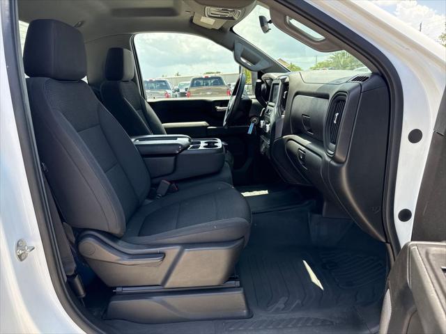Photo of 2022 Summit White GMC Sierra 2500