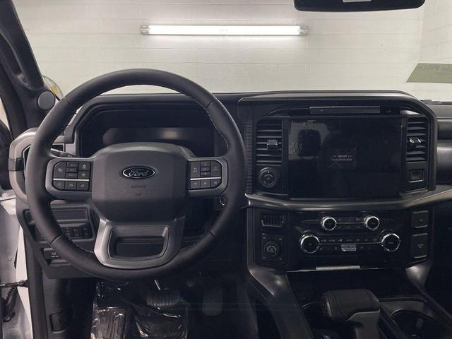 Photo of 2025 White Metallic Ford F-150