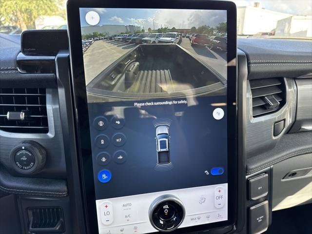 Photo of 2025 Oxford White Ford F-150 Lightning
