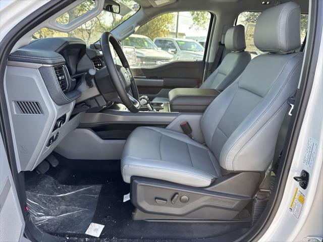Photo of 2025 Oxford White Ford F-150 Lightning
