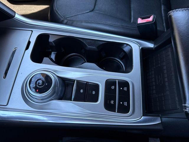 Photo of 2020 AGATE BLACK METALLIC Ford Explorer