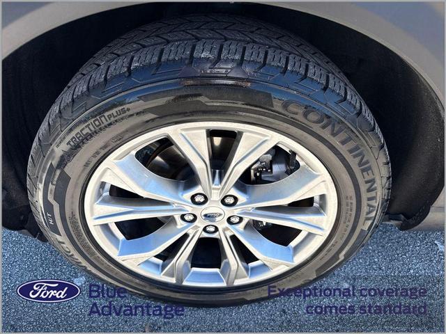 Photo of 2020 AGATE BLACK METALLIC Ford Explorer
