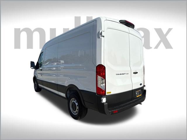 Photo of 2025 Oxford White Ford Transit-250