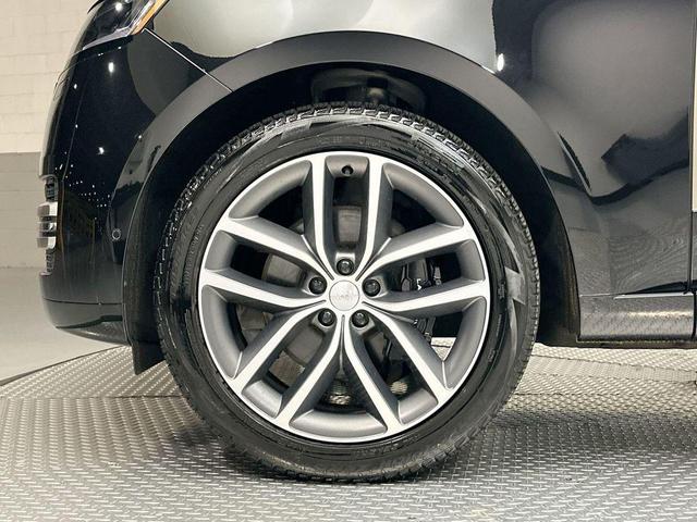 Photo of 2024 Black Land Rover Range Rover