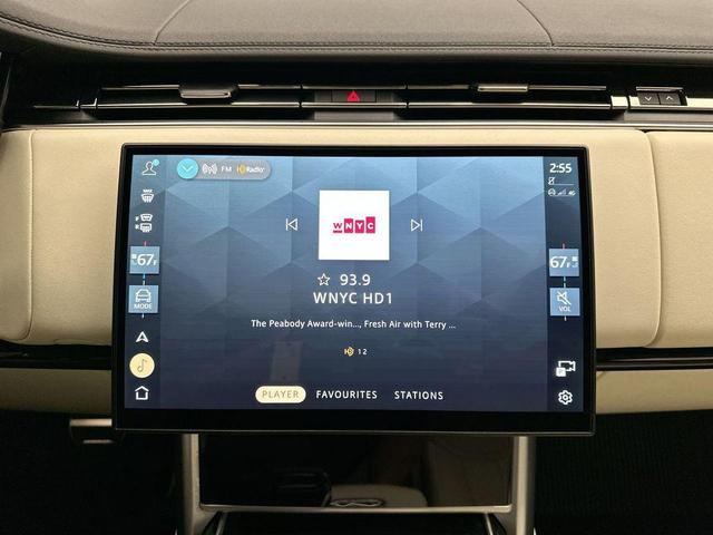 Photo of 2024 Black Land Rover Range Rover