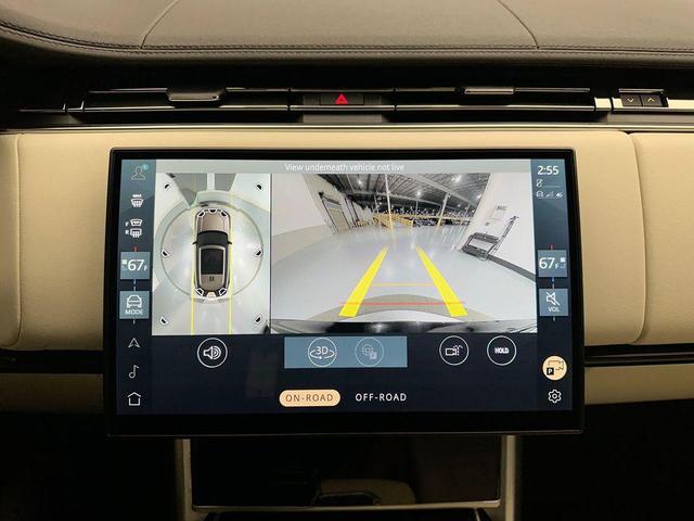 Photo of 2024 Black Land Rover Range Rover