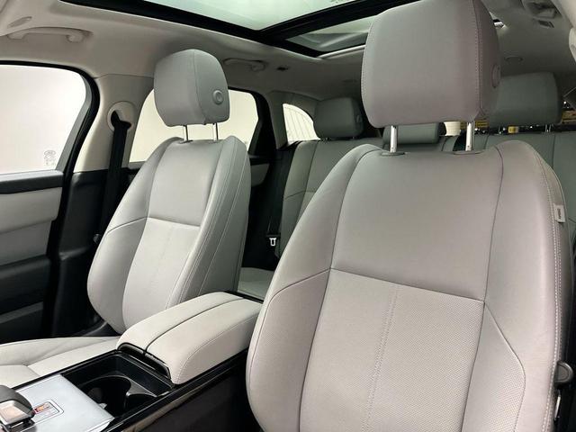 Photo of 2025 Blue Metallic Land Rover Range Rover Velar