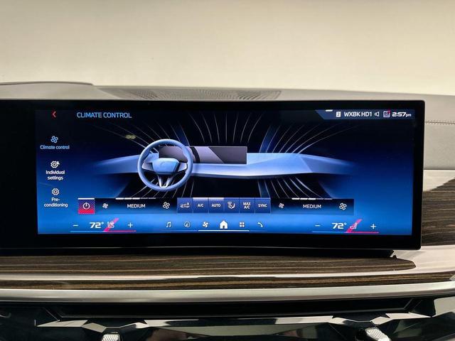 Photo of 2025 Tanzanite Blue II Metallic BMW X7