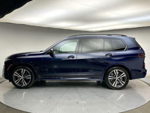 Photo of 2025 Tanzanite Blue II Metallic BMW X7