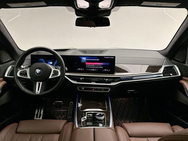 Photo of 2025 Tanzanite Blue II Metallic BMW X7
