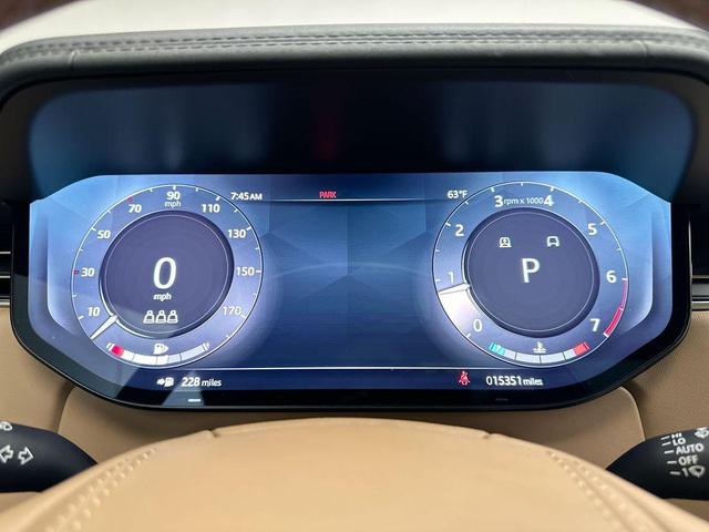 Photo of 2023 Black Land Rover Range Rover