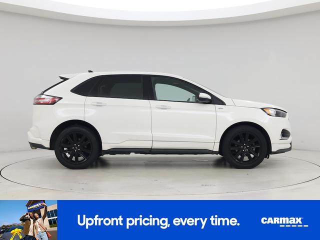 Photo of 2020 White Ford Edge