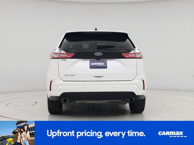 Photo of 2020 White Ford Edge