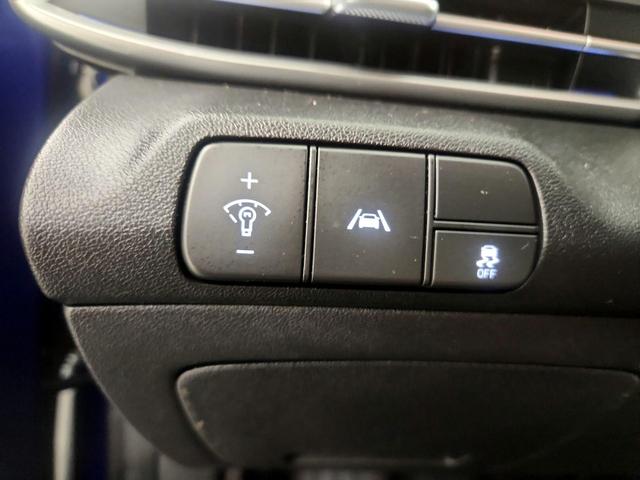 Photo of 2023 Blue Hyundai ELANTRA