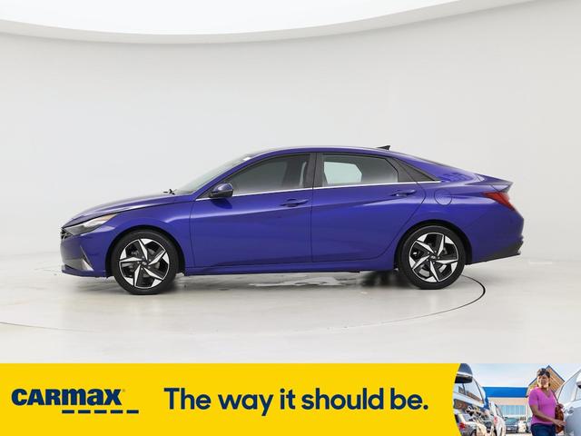 Photo of 2023 Blue Hyundai ELANTRA