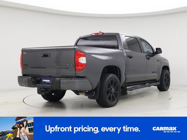 Photo of 2020 Gray Toyota Tundra