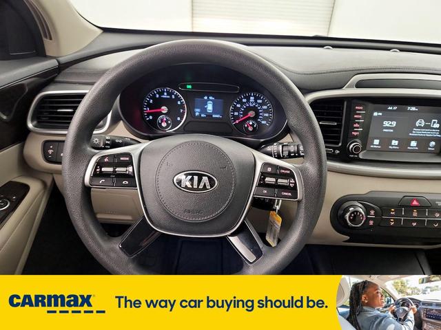Photo of 2019 Black Kia Sorento