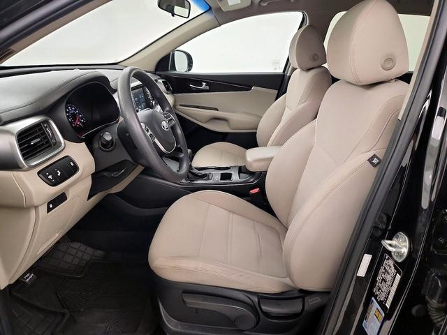 Photo of 2019 Black Kia Sorento